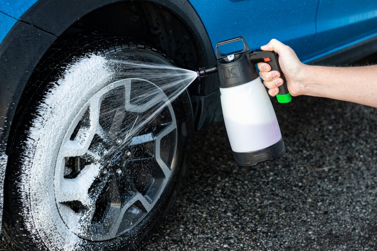 ENTHUSIASTS WHEEL CLEANING KITS Detail Brushes