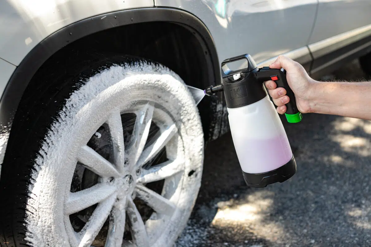 ENTHUSIASTS WHEEL CLEANING KITS Detail Brushes